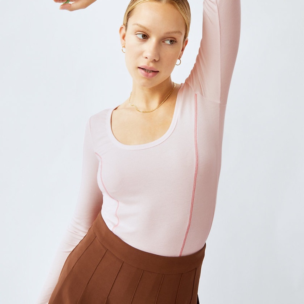 Aritzia Sunday Best Willa top